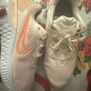 Nike Women's Light Pink Sneakers